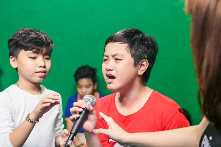 Thi sinh The Voice Kids ba mua hoi ngo don Trung thu-Hinh-10